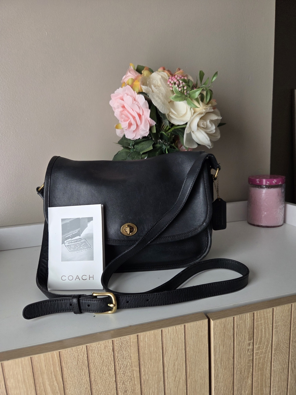Vintage Coach Black Leather Turnlock Crossbody Bag